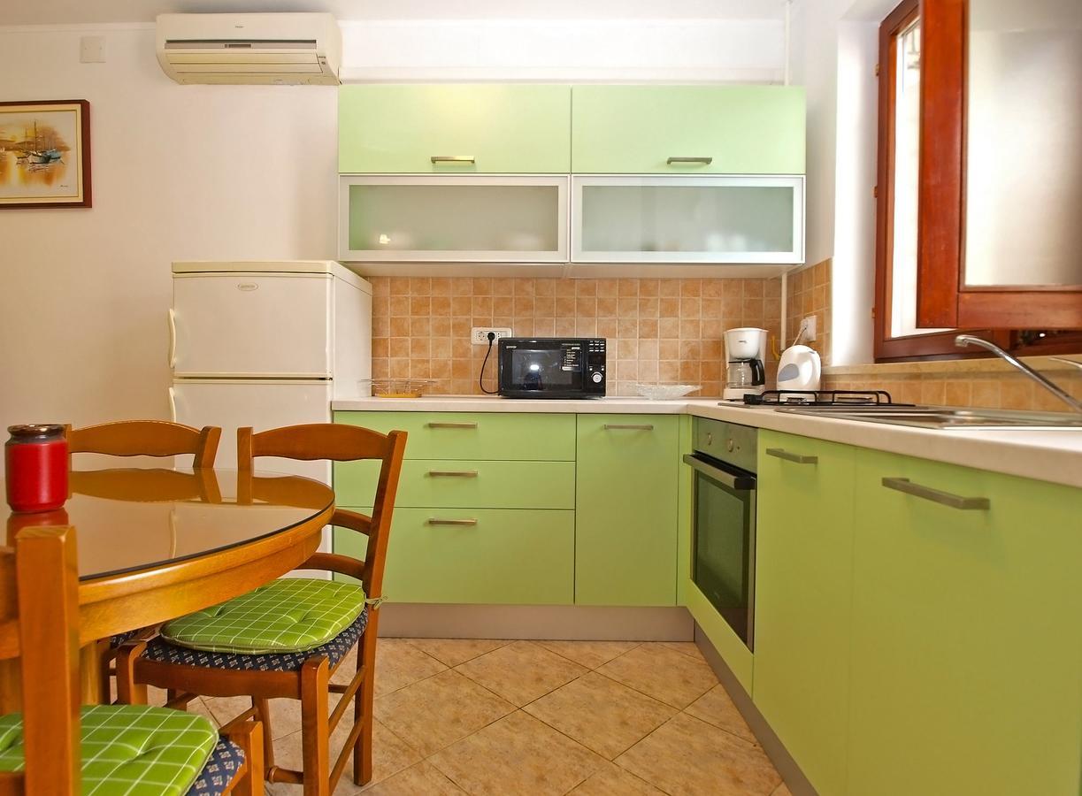 Apartments Slavka 1155 Pula Extérieur photo
