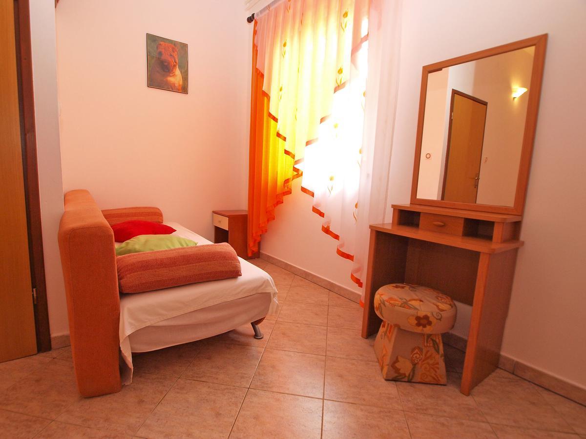 Apartments Slavka 1155 Pula Extérieur photo