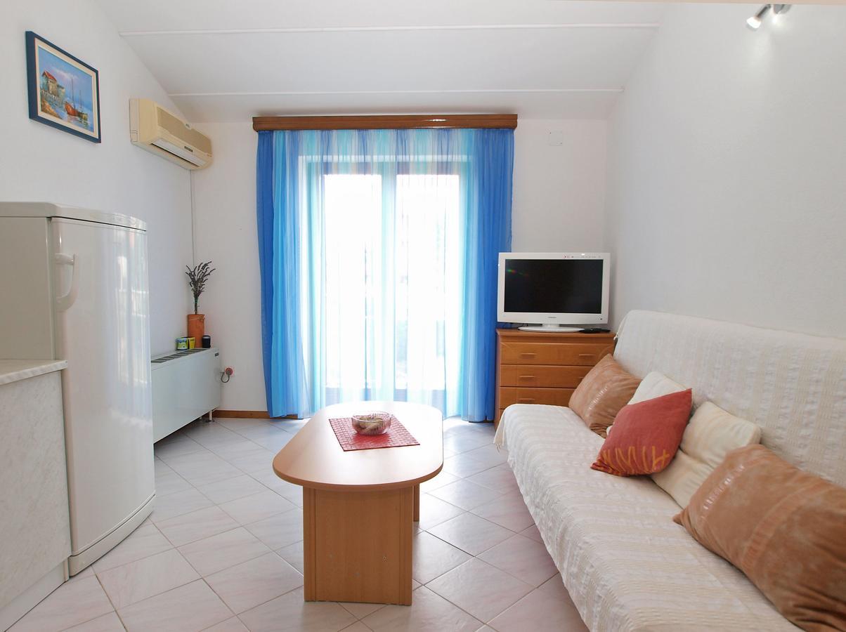 Apartments Slavka 1155 Pula Extérieur photo