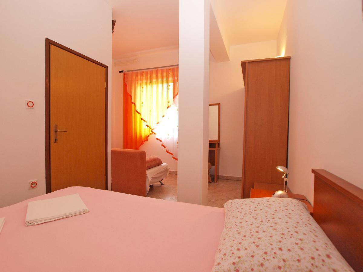 Apartments Slavka 1155 Pula Extérieur photo