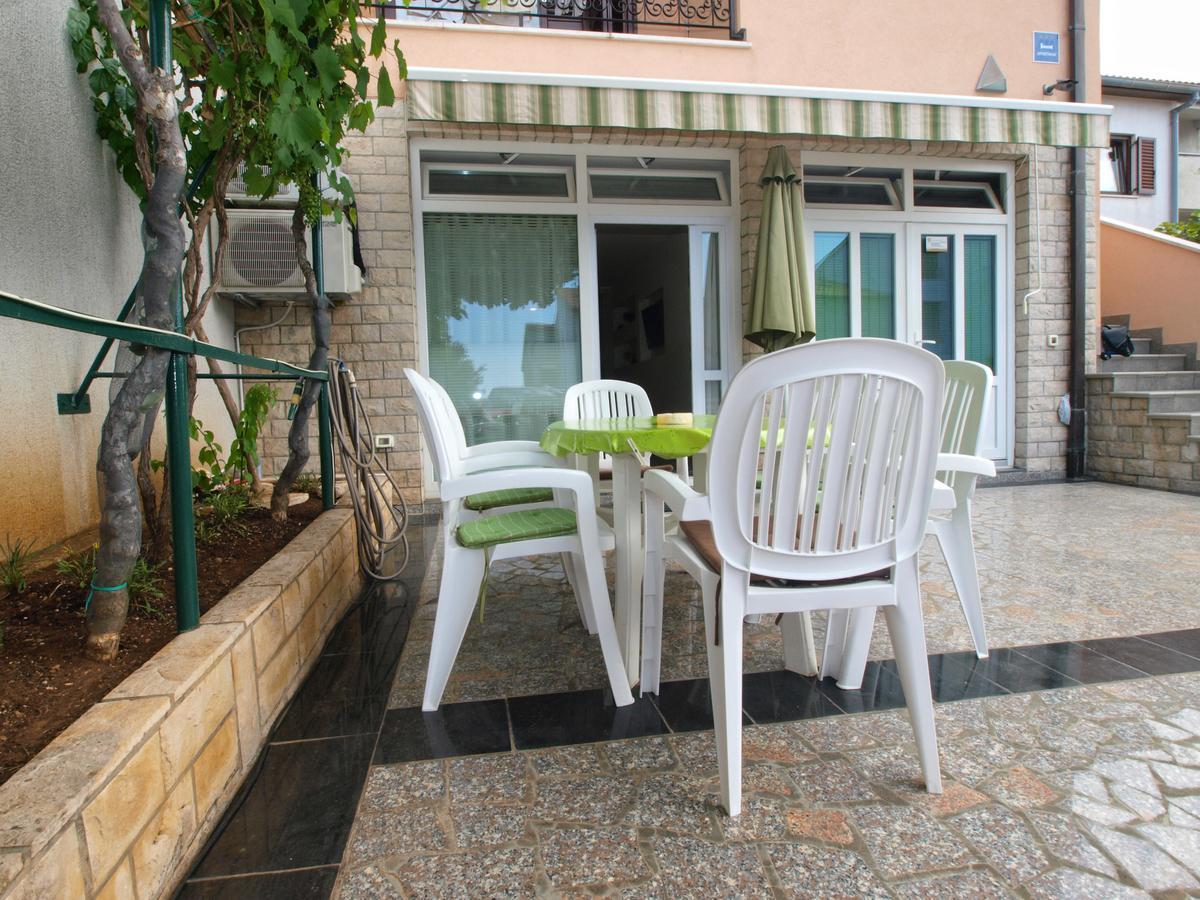 Apartments Slavka 1155 Pula Extérieur photo
