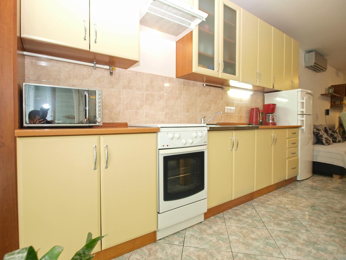 Apartments Slavka 1155 Pula Extérieur photo