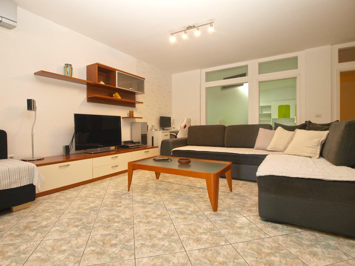 Apartments Slavka 1155 Pula Extérieur photo